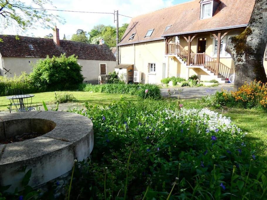 Maison De Charme Pres De Beauval Saint-Cyran-du-Jambot 外观 照片